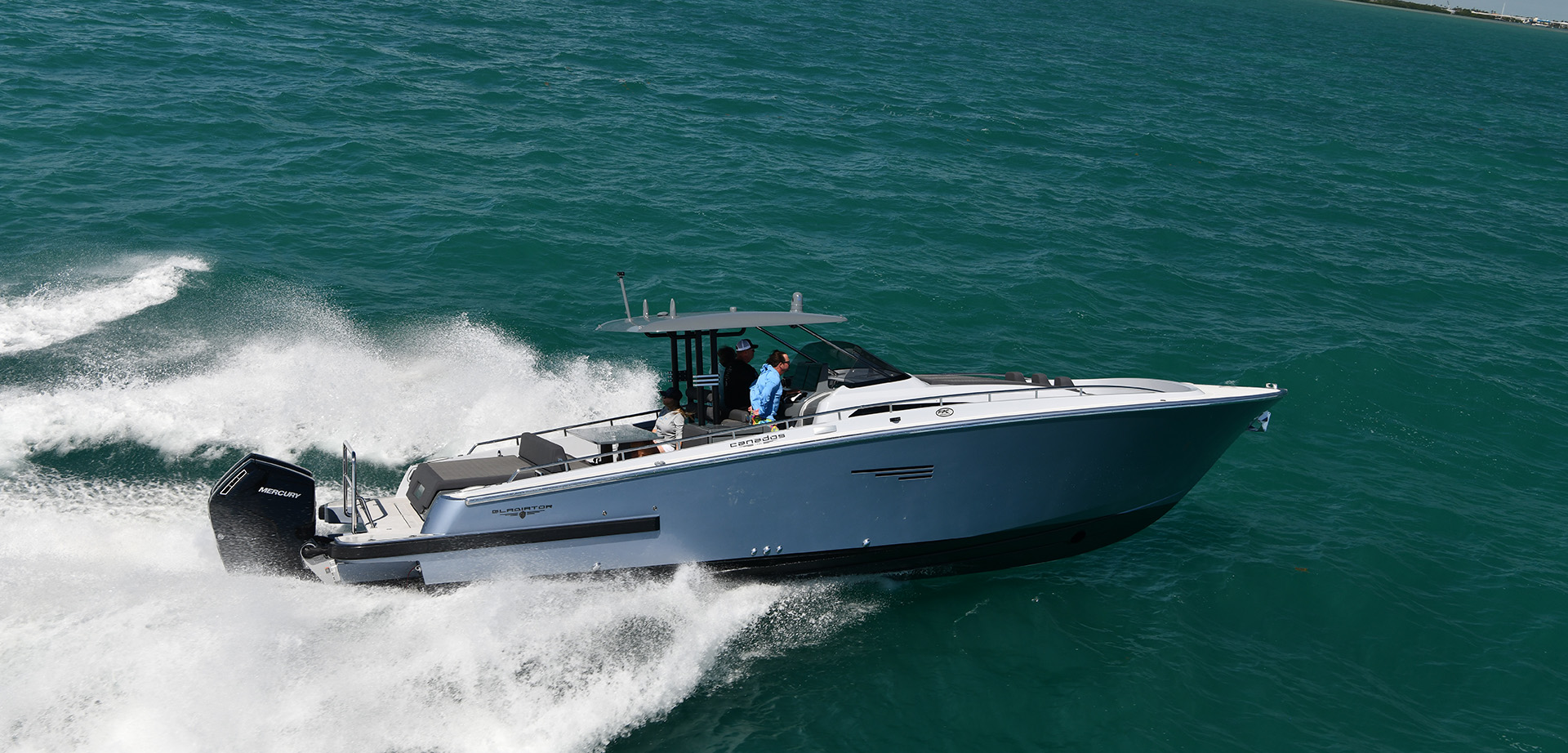 Canados Yachts - Gladiator 431 Walk Around